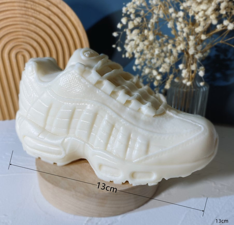 How to Wick & Pour Our Sneaker Molds